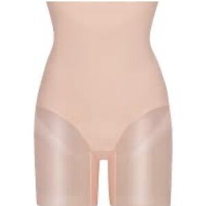 Honeylove SuperPower Short in Rose Tan